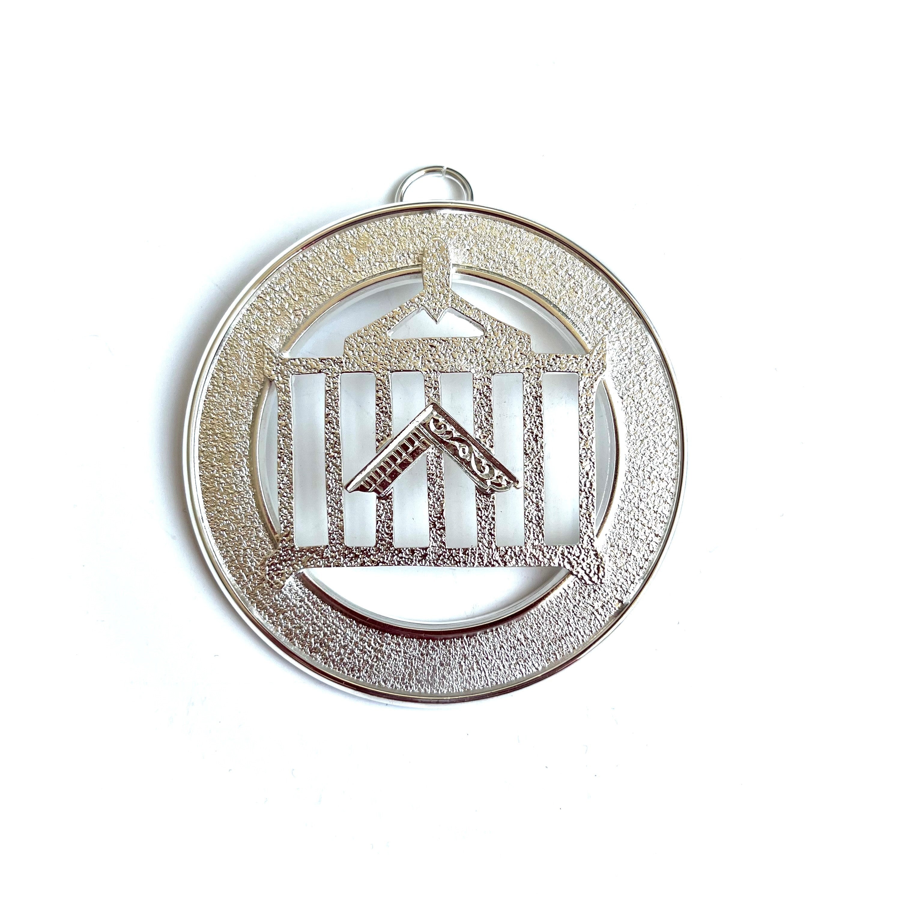 Allied Officer's Collar Jewel -  Master, soliver colured, white background.